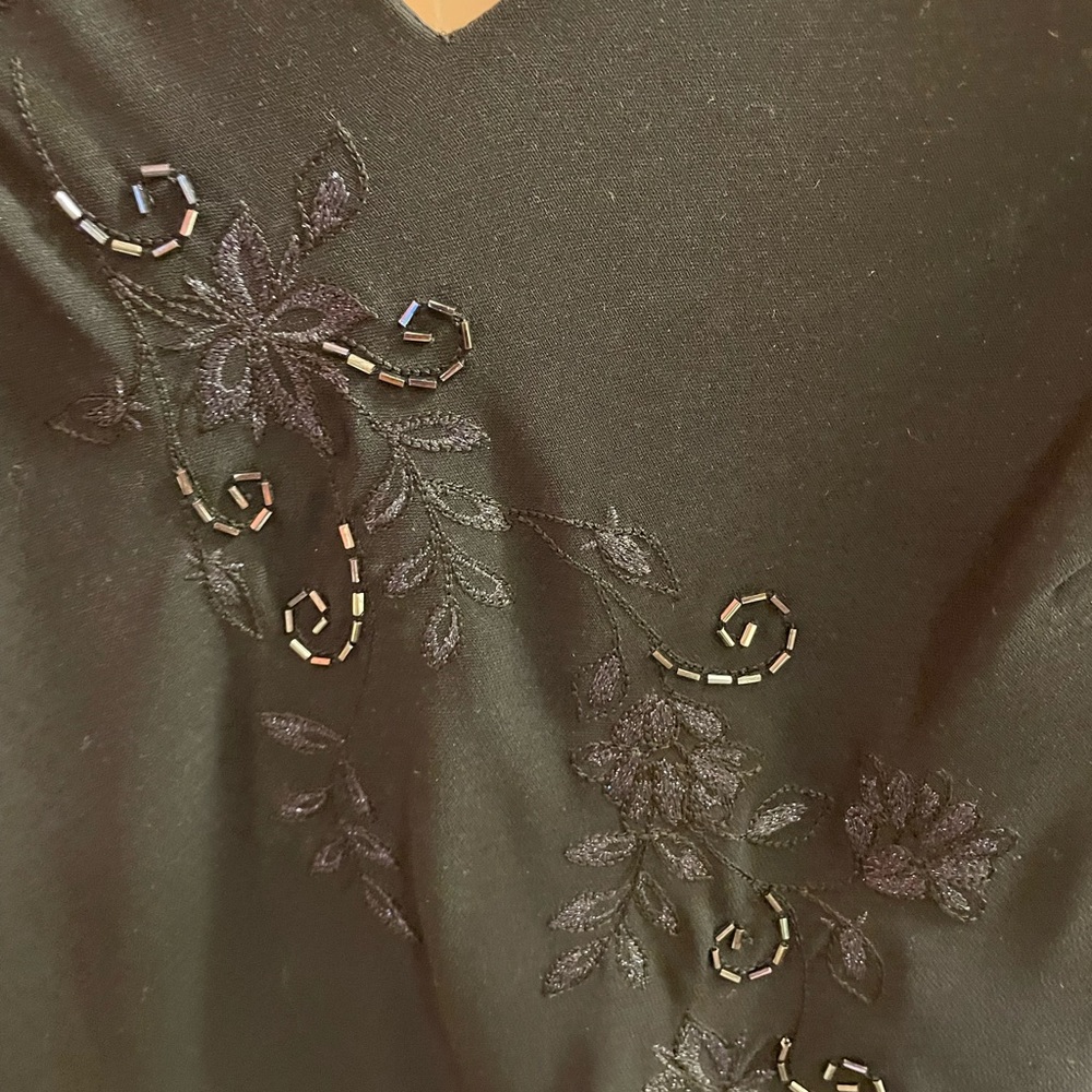 Ladies v neck black dress. EUC - Picture 2 of 5